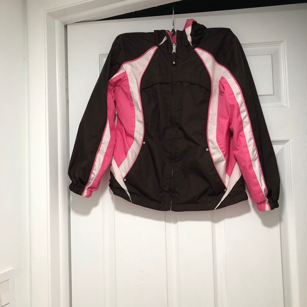 - Arizona girl's coat with hood . Pink/ Brown.